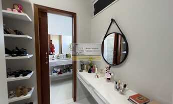 Imagem 6: Casa térrea em condomínio, 03 suítes, ampla e arejada, possui área verde, 121m² por R$690