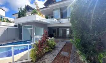 Imagem 2: Casa de condomínio sobrado para aluguel tem 276 metros quadrados com 4 quartos