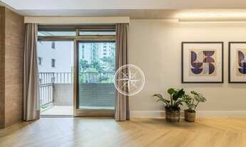 Imagem 4: 3 Dormitórios, Varanda, 2 Vagas - Totalmente Reformado