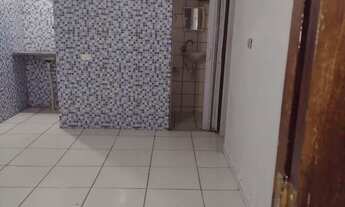 Imagem 2: Alugo uma casa pequena próximo a praça do bom pastor