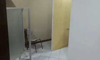 Imagem 4: Alugo Kitnet com água e garagem inclusos e ar condicionado no Centro