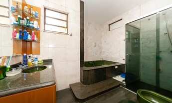 Imagem 7: Casa com 4 dormitórios à venda, 260 m² por R$ 1.270.000,00 - Bacacheri - Curitiba/PR