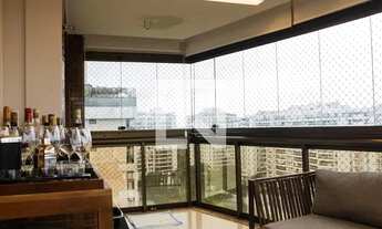 Imagem 7: Apartamento para Aluguel - Barra da Tijuca, 2 Quartos, 136 m2