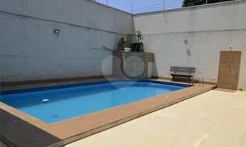 Imagem 7: Sobrado de alto padrão com piscina, sauna e churrasqueira