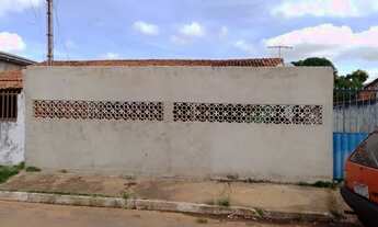 Imagem: Vendo uma casa no bairro 24 de dezembro