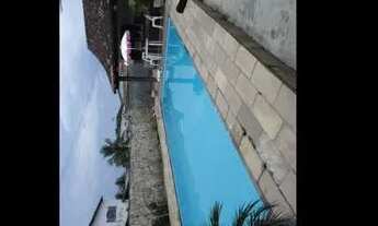 Imagem 3: Casarão com piscina 4 quartos