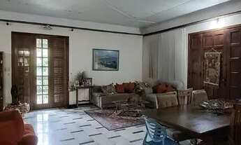 Imagem 3: Ampla casa, 3 quartos, suíte e closet, piscina, quintal