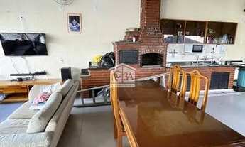 Imagem 7: Casa com piscina, disponível para venda e locação, com 4 dormitórios, no bairro da Tatuapé