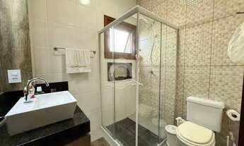 Imagem 7: Casa em Condomínio Fechado no Condado de Capão, Melhor Preço do Condomínio