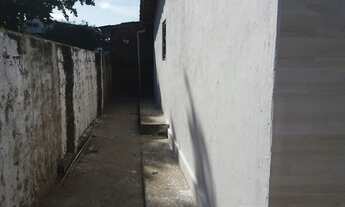 Imagem 5: DUAS CASAS À VENDA - TERRENO AMPLO COM 72% LIVRE PARA CONSTRUIR