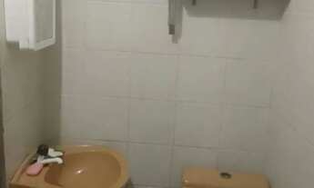 Imagem 7: Casa térreo e primeiro andar com garagem. Para venda ou aluguel