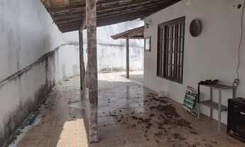 Imagem 6: Casas para venda no Condomínio Village do Horto em Macaé/RJ, 02 Quartos, 1 Vaga, Varandão