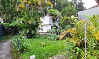 Imagem 4: Casa comercial para locação no Centro Petrópolis/RJ, com 7 quartos