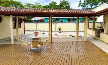 Imagem 6: Conforto e Praticidade! Casa 2 Quartos, 2 Banheiros - Acesso Fácil à SC-401 e Ótima Ventil