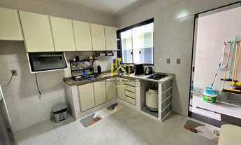 Imagem 7: Casa Plana no Santa Amélia - Estilo Colonial, Espaçosa e Muito Bem Localizada!