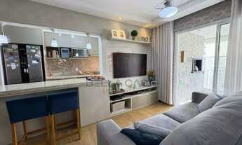 Imagem 2: Apartamento com 81m², 3 dormitórios (1 suíte), varanda gourmet e 2 vagas ? vista livre e a