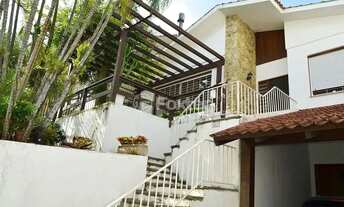 Imagem 2: Sobrado para venda possui 223 metros quadrados com 4 quartos