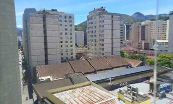 Imagem 4: Apto Centro, frente, amplo, reformadíssimo, infraestrutura, Rua 16 de março - Petrópolis