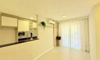 Imagem 2: Imóvel para venda com 53 metros quadrados com 2 quartos House Vale Oswaldo Cruz