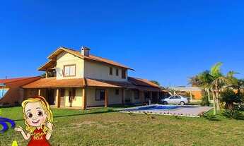 Imagem 4: Trata-se de um imóvel localizado em avenida comercial