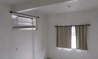 Imagem 3: Alugo casa com 2 quartos ***leia a descrição**