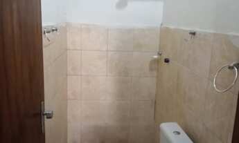 Imagem 2: Casa com dois quartos para alugar em Sotave