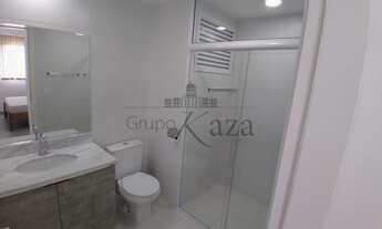 Imagem 6: Mobília: - Geladeira - Fogão - Coifa - Sofá retrátil - Coifa na cozinha - Cama no dormitó