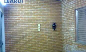 Imagem: CASA ASSOBRADADA - PARADA INGLESA - SP