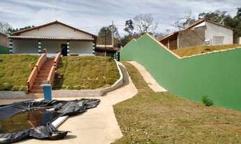 Imagem 1: Chácara para venda possui 200 metros quadrados com 2 quartos. Terreno com 750 metros