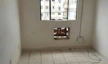 Imagem 4: Apartamento a venda no condomínio Rio bonito, avenida Jatuarana, ótima localização