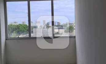 Imagem 2: Centro Galpão / depósito com 1 vaga na garagem