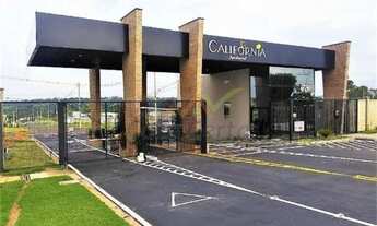 Imagem: Terreno de Esquina com 372,72 m2 no Residencial