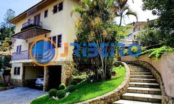 Imagem 2: Casa em Condomínio 4 Suítes 6 Vagas Churrasqueira Piscina à Venda no Bairro Horto Floresta