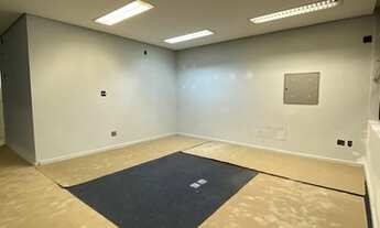 Imagem 3: Prédio/Edifício inteiro para aluguel possui 740 metros quadrados com 4 quartos