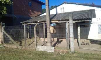 Imagem 2: Terreno com 2 casas