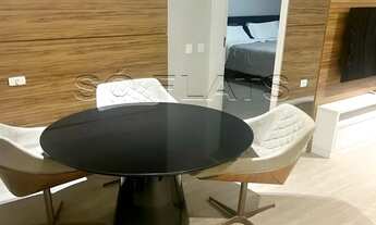 Imagem 2: Apartamento no West Side com 1 dormitório e 1 vaga de garagem disponível para locação em P