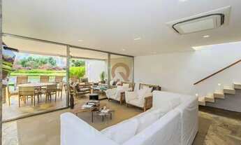 Imagem 5: Casa para venda com 347 metros quadrados com 4 quartos