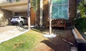 Imagem 2: Casa à venda com três suítes no condomínio Dona Lucilla na cidade de Indaiatuba