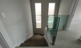 Imagem 6: Sobrado com um fino acabamento, contem 3 quartos sendo 1 suíte, churrasqueira e um ótimo e