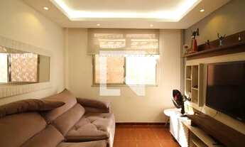 Imagem 2: Apartamento para Aluguel - Engenho da Rainha, 2 Quartos, 50 m2