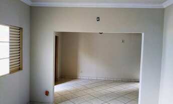 Imagem 7: Casa no Bairro Jardim Shangri la com Piscina 3 quartos sendo 1 suíte