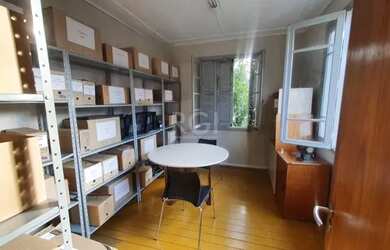 Imagem 5: Casa Sobrado à venda Petrópolis quase Protásio Alves