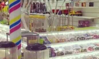 Imagem 4: Quiosque de balas e brinquedos Giassi Areias