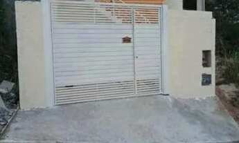 Imagem 1: Sobrado para Venda em Mogi das Cruzes, Botujuru, 2 dormitórios, 1 banheiro, 1 vaga