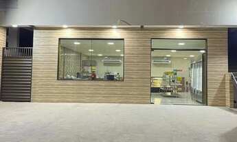 Imagem: Padaria e prédio porteira fechada - empreendimento