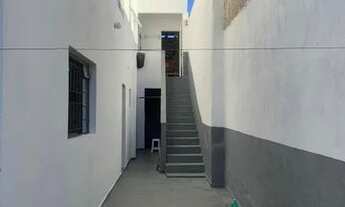 Imagem 2: Alugo casa de fundo