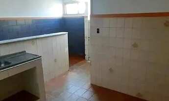 Imagem: Vendo um lote com 5 barracões