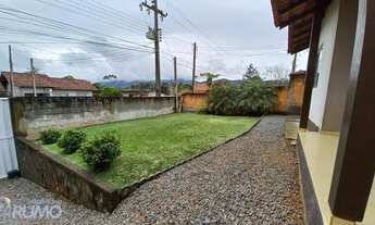 Imagem 3: Casa com amplo terreno de 543,5m²