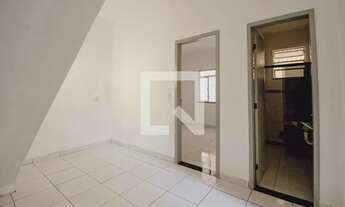 Imagem 2: Casa para Aluguel - Bar dos Cavaleiros, 1 Quarto, 60 m2