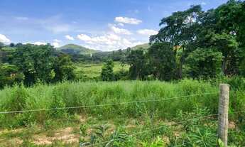 Imagem 7: Terreno com rio nos fundos